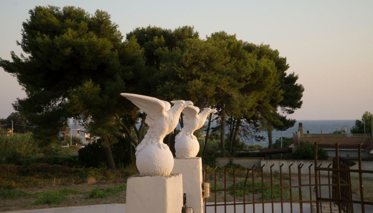 Villa Ada Leporano Buitenkant foto